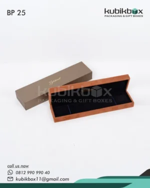 Box Perhiasan Kalung Gold...