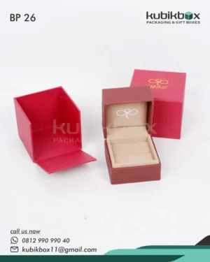 Box Perhiasan Cincin Teri...